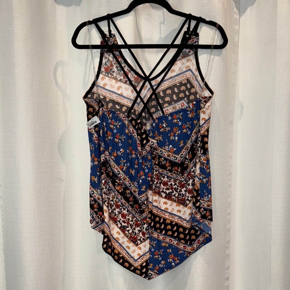 Floral Handkerchief Style Strappy Camisole - XL - NWT - Picture 3 of 4
